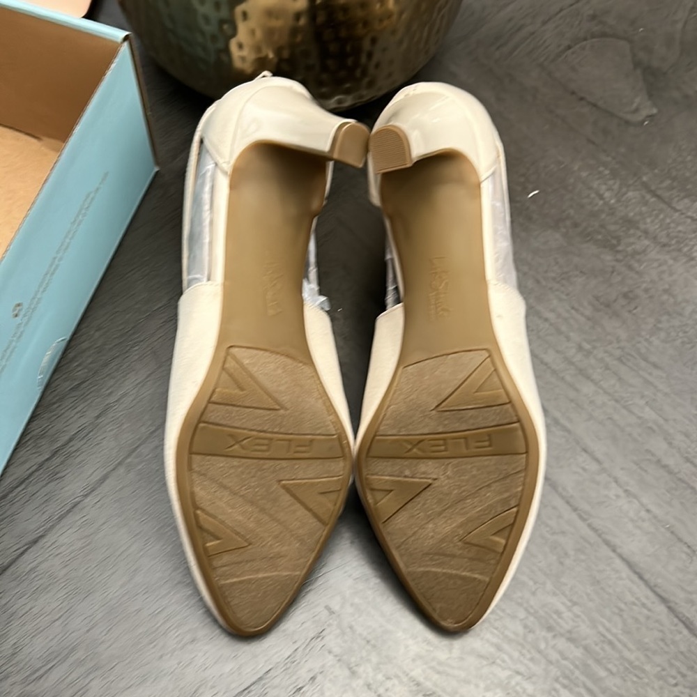 LifeStride Giovanna 2 Pump - Picture 3 of 12